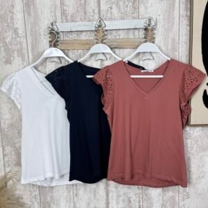 CAMISETA GRACIOSA cuello pico